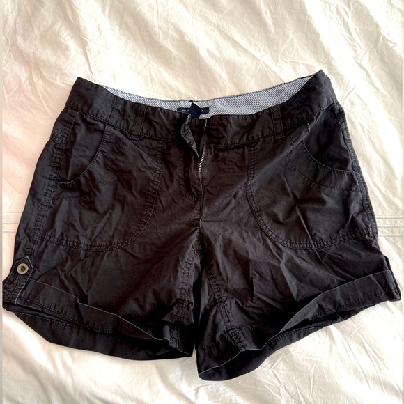 Women’s Tommy Hilfiger shorts black denim cuffed size 4 - Picture 1 of 3